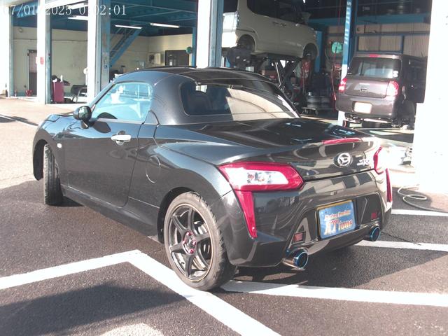 コペン ローブ　レイズグラムライツ１６インチアルミ　柿本マフラー　ＧＲ専用レカロシート　ＳＤナビＴＶ（9枚目）