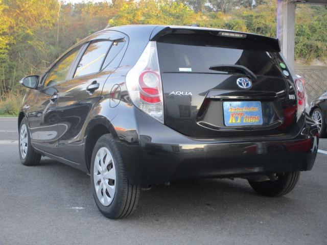 アクア Ｓ　シートヒーター　純正ＨＤＤナビ　地デジＴＶ　Ｂｌｕｅｔｏｏｔｈ　バックカメラ　スマートキー　プッシュスタート　ＥＴＣ　ＬＥＤヘッドライト　オートライト　オートエアコン　ナノイー　モード切替スイッチ（9枚目）