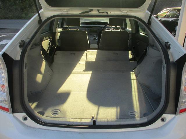 プリウス S 純正HDDナビ CD/DVD再生 Bluetooth バックカメラ プッシュスタート スマートキー ETC ステアリングスイッチ チルトステアリング シートアジャスター ウィンカー付き電動格納ミラー(18枚目)