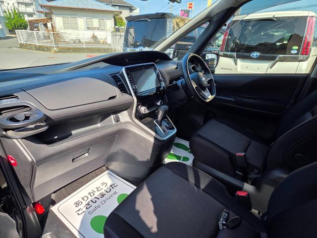 セレナ ハイウェイスター デジタルインナーミラー 純正9インチナビ 両側自動ドア フルセグTV アラウンドビューモニター ブルートゥース  10インチ後席用モニター 電動サイドブレーキ 純正16インチアルミ スマートキー2個(19枚目)