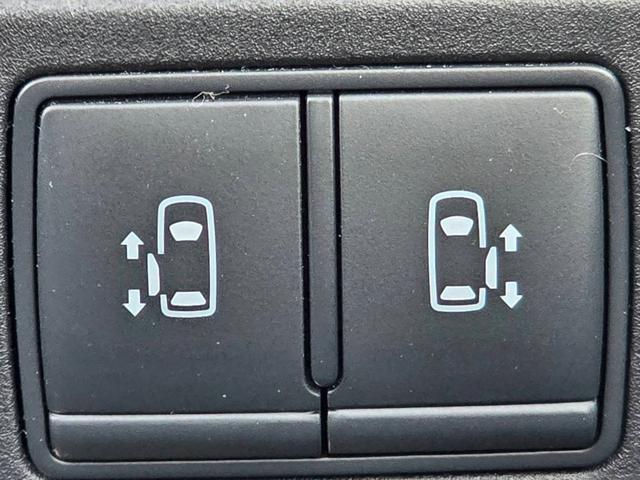 セレナ ハイウェイスターV 後期型モデル プロパイロット ハイブリッド車 8人乗り 両側自動ドアー 純正10インチナビ アラウンドビューモニター ブルートゥース フルセグTV ハンドルスイッチ対応オーディオ ETC付(59枚目)