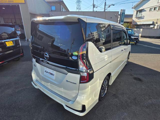 セレナ e-パワー ハイウェイスターV 後期型モデル プロパイロット 7人乗り 両側自動ドアー エマージェンシーブレーキ 純正ナビ フルセグTV 全方位カメラ ブルートゥース ETC付 スマートキー2個 デジタルインナーミラー LEDライト(13枚目)