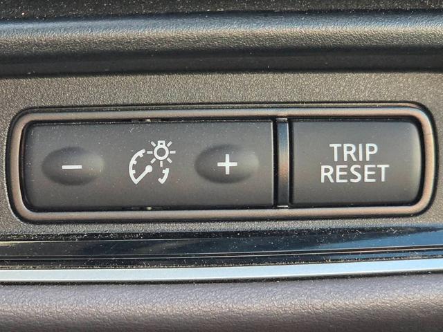 セレナ e-パワー ハイウェイスターV 後期型モデル プロパイロット 7人乗り 両側自動ドアー エマージェンシーブレーキ 純正ナビ フルセグTV 全方位カメラ ブルートゥース ETC付 スマートキー2個 デジタルインナーミラー LEDライト(55枚目)