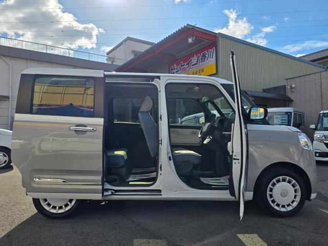 ムーヴキャンバス ストライプスＧ　ＳＡブレーキ　両側自動ドア　９インチディスプレーオーデオ　フルセグＴＶ　バックカメラ　ブルートゥース　ＥＴＣ　スマホ置くだけ充電　ヒーター付きカップホルダー　前席シートヒーター　電動サイドブレーキ（12枚目）