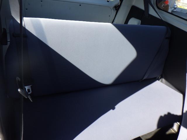 ミラ Ａ　５速ＭＴ　パワステ　パワーウインドウ　ヘッドライトレベライザー　純正ゴムフロアマット（28枚目）