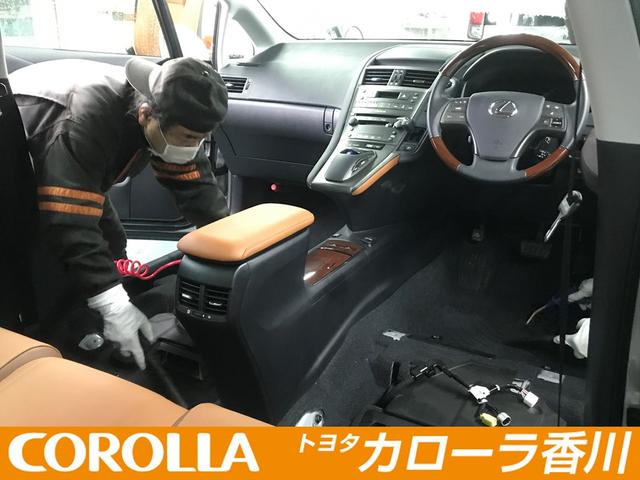 ハイブリッド　Ｚ　試乗車　Ｂモニ　ＡＣ１００Ｖ　イモビライザー　本革シート　記録簿　メモリナビ　オートクルーズコントロール　ミュージックプレイヤー接続可　ワンオーナー　スマートキ－　横滑り防止機能　電動シート　ナビ(41枚目)