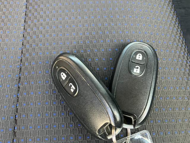 ワゴンＲスティングレー Ｘ　ＥＴＣ　ＨＩＤ　スマートキー　電動格納ミラー　ベンチシート　ＡＴ　盗難防止システム　ＡＢＳ　ＥＳＣ　ＣＤ　アルミホイール　衝突安全ボディ　エアコン　パワーステアリング　パワーウィンドウ（7枚目）