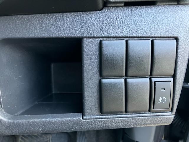 ワゴンＲスティングレー Ｘ　ＥＴＣ　ＨＩＤ　スマートキー　電動格納ミラー　ベンチシート　ＡＴ　盗難防止システム　ＡＢＳ　ＥＳＣ　ＣＤ　アルミホイール　衝突安全ボディ　エアコン　パワーステアリング　パワーウィンドウ（8枚目）