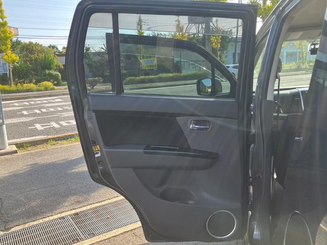 ワゴンＲスティングレー Ｘ　ＥＴＣ　ＨＩＤ　スマートキー　電動格納ミラー　ベンチシート　ＡＴ　盗難防止システム　ＡＢＳ　ＥＳＣ　ＣＤ　アルミホイール　衝突安全ボディ　エアコン　パワーステアリング　パワーウィンドウ（39枚目）