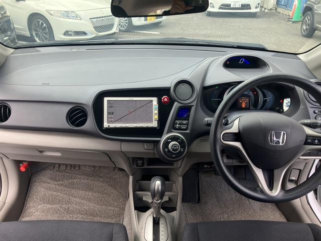 インサイト G ETC バックカメラ ナビ オートライト CVT スマートキー 電動格納ミラー 盗難防止システム ミュージックプレイヤー接続可 衝突安全ボディ ABS エアコン パワーステアリング パワーウィンドウ(2枚目)