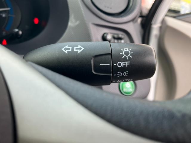 インサイト G ETC バックカメラ ナビ オートライト CVT スマートキー 電動格納ミラー 盗難防止システム ミュージックプレイヤー接続可 衝突安全ボディ ABS エアコン パワーステアリング パワーウィンドウ(8枚目)
