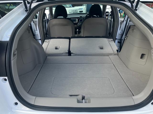 インサイト G ETC バックカメラ ナビ オートライト CVT スマートキー 電動格納ミラー 盗難防止システム ミュージックプレイヤー接続可 衝突安全ボディ ABS エアコン パワーステアリング パワーウィンドウ(27枚目)