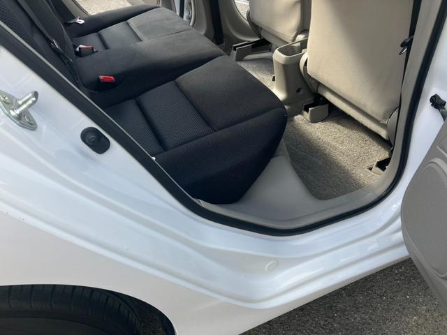 インサイト G ETC バックカメラ ナビ オートライト CVT スマートキー 電動格納ミラー 盗難防止システム ミュージックプレイヤー接続可 衝突安全ボディ ABS エアコン パワーステアリング パワーウィンドウ(56枚目)