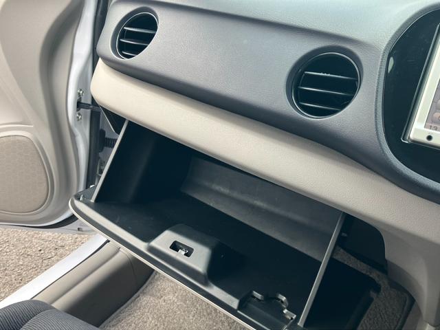 インサイト G ETC バックカメラ ナビ オートライト CVT スマートキー 電動格納ミラー 盗難防止システム ミュージックプレイヤー接続可 衝突安全ボディ ABS エアコン パワーステアリング パワーウィンドウ(62枚目)