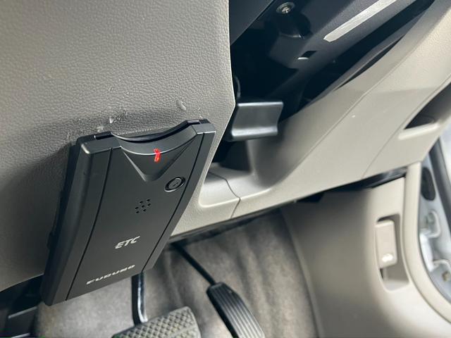 インサイト G ETC バックカメラ ナビ オートライト CVT スマートキー 電動格納ミラー 盗難防止システム ミュージックプレイヤー接続可 衝突安全ボディ ABS エアコン パワーステアリング パワーウィンドウ(64枚目)