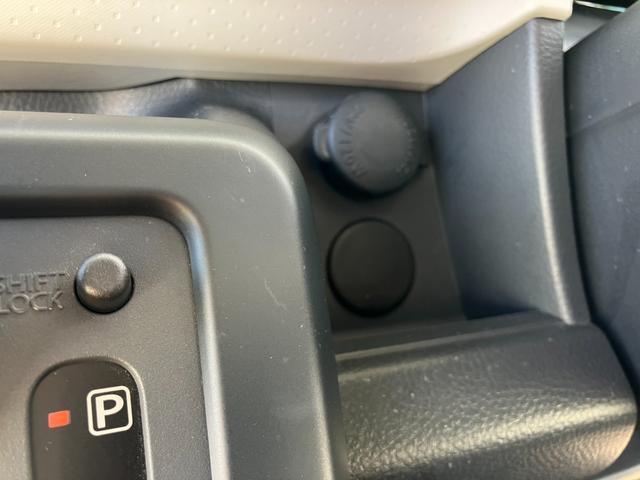 モコ X ETC ナビ スマートキー 電動格納ミラー ベンチシート CVT 盗難防止システム ABS 衝突安全ボディ エアコン パワーステアリング(28枚目)