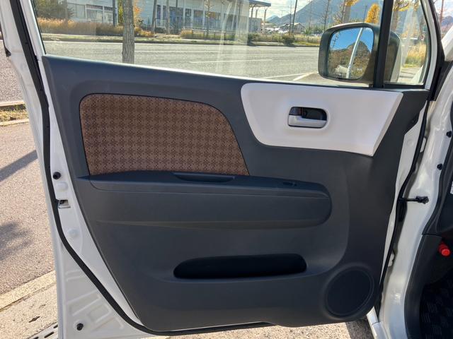 モコ X ETC ナビ スマートキー 電動格納ミラー ベンチシート CVT 盗難防止システム ABS 衝突安全ボディ エアコン パワーステアリング(57枚目)