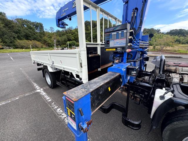 デュトロ 　３ｔ　標準ロング　２．６ｔ吊４段フックイン・ラジコン・クレーン　　　荷台内寸：長３５００ｍｍ、幅１７８０ｍｍ（36枚目）