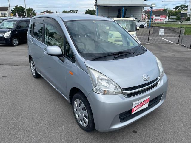 L キーレス ベンチシート フルフラット 電動格納ミラー 全席パワーウィンドウ 衝突安全ボディー 運転席助手席エアバック ABS 盗難防止アラーム オ-トエアコン ワイヤレスキー フロントベンチシート(4枚目)