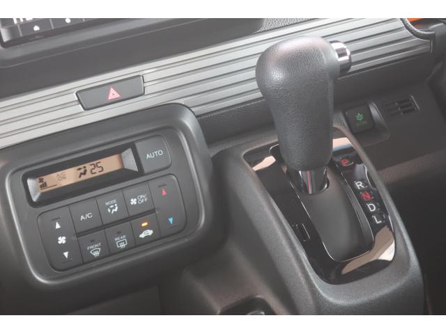 Ｎ－ＶＡＮ＋スタイル ファン・ホンダセンシング　ワンオーナー禁煙メモリーナビバックカメラＬＥＤヘッドライト両側スライドドアスマートキールーフコンソール（11枚目）