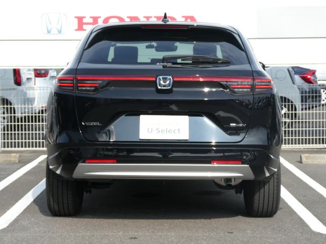 ヴェゼル ｅ：ＨＥＶＺ　当店試乗車前後ドライブレコーダー９インチメモリーナビ前後パーキングセンサーリアパワーゲートバックカメラブラインドスポットインフォメーションサイドエアバックＥＴＣ車載器スマートキー（8枚目）