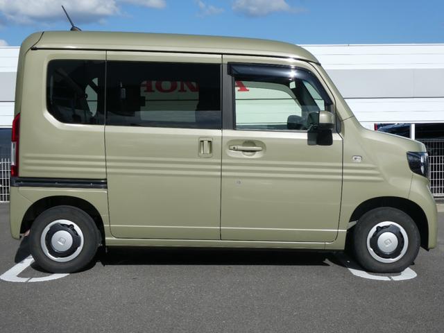 Ｎ－ＶＡＮ＋スタイル ファン・ホンダセンシング　ワンオーナー喫煙車メモリーナビフルセグＴＶＢｌｕｅｔｏｏｔｈオーディオバックカメラ両側スライドドアＥＴＣ車載器スマートキー（8枚目）