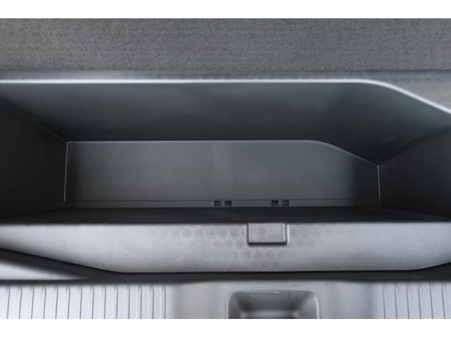 ヴェゼル ｅ：ＨＥＶＺ　ホンダコネクトナビ無限フルエアロ後退出庫サポートパワーゲートブラインドスポットインフォメーションＥＴＣ車載器Ｆシートヒーターマルチビューカメラコンビシート１８インチアルミホイール（23枚目）