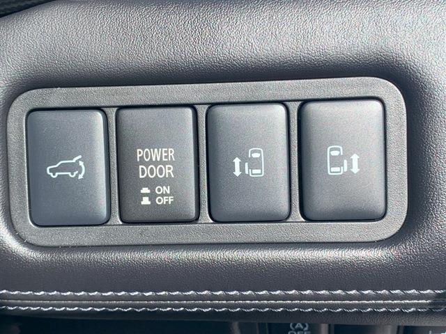 デリカＤ：５ Ｐ　社外１０．１インチナビ　ＴＶ　ＣＤ　ＤＶＤ　Ｂｌｕｅｔｏｏｔｈ　全周囲カメラ　両側パワースライドドア　パワーシート　シートヒーター　ＬＥＤヘッドライト　ＬＥＤフォグ　ＥＴＣ　パワーバックドア（27枚目）