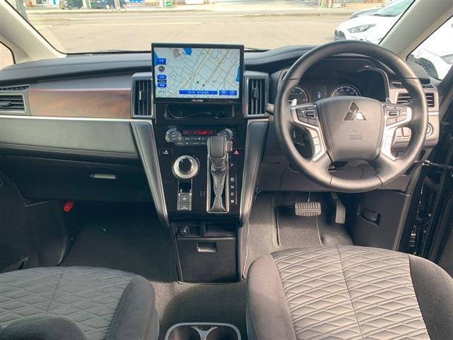 デリカＤ：５ Ｐ　社外１０．１インチナビ　ＴＶ　ＣＤ　ＤＶＤ　Ｂｌｕｅｔｏｏｔｈ　全周囲カメラ　両側パワースライドドア　パワーシート　シートヒーター　ＬＥＤヘッドライト　ＬＥＤフォグ　ＥＴＣ　パワーバックドア　４ＷＤ（20枚目）