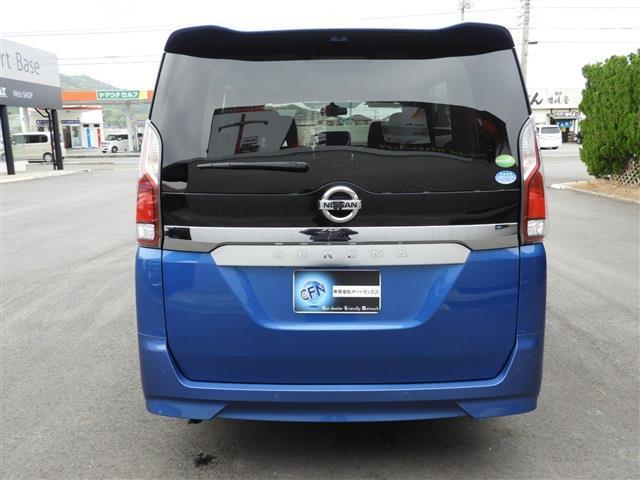 セレナ Ｓ　社外７インチナビ　ＣＤ　ＤＶＤ　Ｂｌｕｅｔｏｏｔｈ　全周囲カメラ　左側パワースライドドア　ＥＴＣ　クリアランスソナー　ステアリングスイッチ　電動格納ミラー　スマートキー　フロアマット（9枚目）