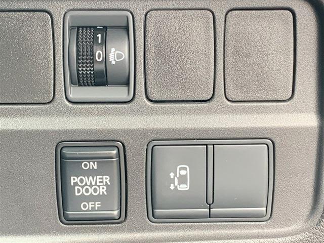 セレナ ２０Ｓ　社外７インチナビ　Ｂｌｕｅｔｏｏｔｈ　全周囲カメラ　左側パワースライドドア　ＥＴＣ　クリアランスソナー　ステアリングスイッチ　電動格納ミラー　スマートキー　スペアキー　フロアマット（28枚目）