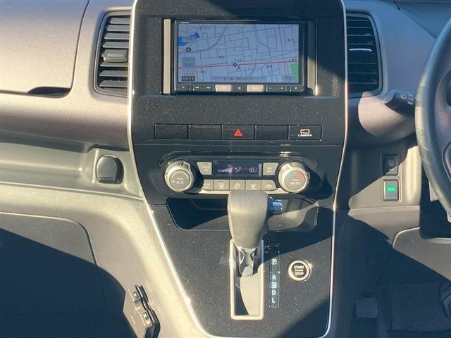 セレナ ２０Ｓ　社外７インチナビ　ＣＤ　ＤＶＤ　Ｂｌｕｅｔｏｏｔｈ　全周囲カメラ　左側パワースライドドア　ＥＴＣ　クリアランスソナー　ステアリングスイッチ　クルーズコントロール　電動格納ミラー　スマートキー（20枚目）