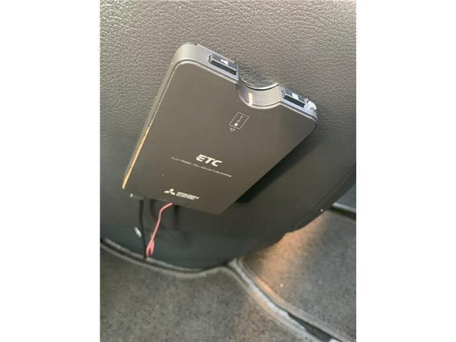 セレナ ２０Ｓ　社外７インチナビ　ＣＤ　ＤＶＤ　Ｂｌｕｅｔｏｏｔｈ　全周囲カメラ　左側パワースライドドア　ＥＴＣ　クリアランスソナー　ステアリングスイッチ　クルーズコントロール　電動格納ミラー　スマートキー（24枚目）