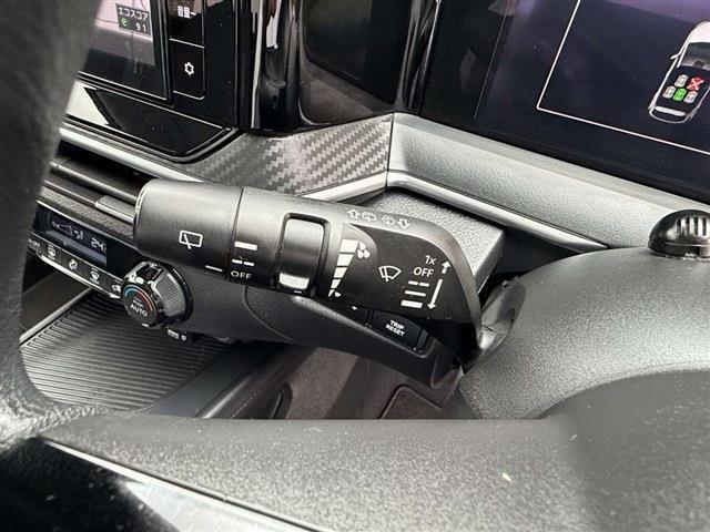 ノート Ｘ　純正９インチナビ　ＴＶ　Ｂｌｕｅｔｏｏｔｈ　ＣＤ　全周囲カメラ　ＥＴＣ　クリアランスソナー　ステアリングスイッチ　デジタルインナーミラー　電動格納ミラー　フロアマット　スマートキー　スペアキー（36枚目）
