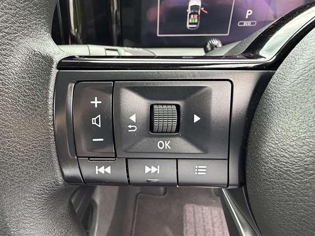 ノート Ｘ　純正９インチナビ　ＴＶ　Ｂｌｕｅｔｏｏｔｈ　ＣＤ　全周囲カメラ　ＥＴＣ　クリアランスソナー　ステアリングスイッチ　デジタルインナーミラー　電動格納ミラー　フロアマット　スマートキー　スペアキー（37枚目）
