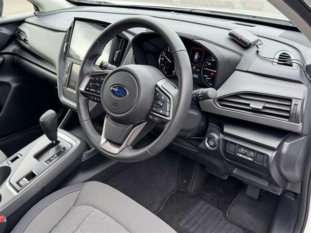 クロストレック ツーリング　社外９インチナビ・ＴＶ・ＣＤ・ＤＶＤ・Ｂｌｕｅｔｏｏｔｈ　バックカメラ　ＬＥＤヘッドライト　純正１７インチＡＷ　ＥＴＣ　クリアランスソナー　レーダークルーズコントロール　ブラインドスポットモニター（18枚目）