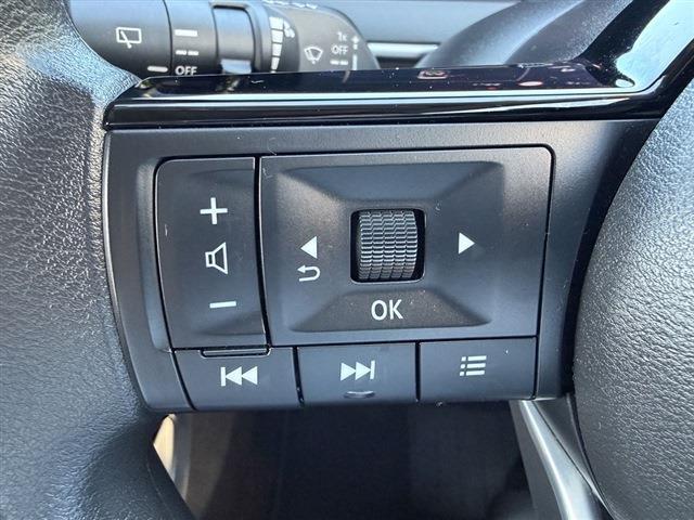 ノート Ｘ　純正９インチナビ　ＴＶ　Ｂｌｕｅｔｏｏｔｈ　ＣＤ　全周囲カメラ　ＥＴＣ　ＬＥＤヘッドライト　ＬＥＤフォグ　ブラインドスポットモニター　クリアランスソナー　ステアリングスイッチ　デジタルインナーミラー（37枚目）