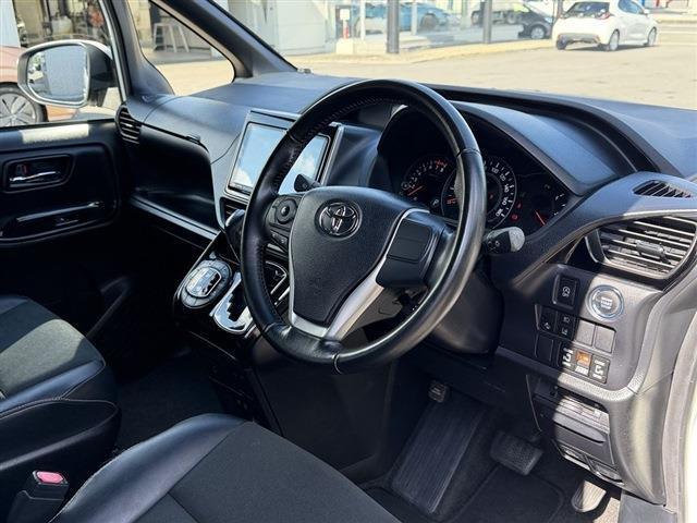 ノア Si ダブルバイビーII 純正7インチナビ Bluetooth バックカメラ 両側パワースライドドア LEDヘッドライト LEDフォグ クリアランスソナー ステアリングスイッチ クルーズコントロール フロアマット スマートキー(18枚目)