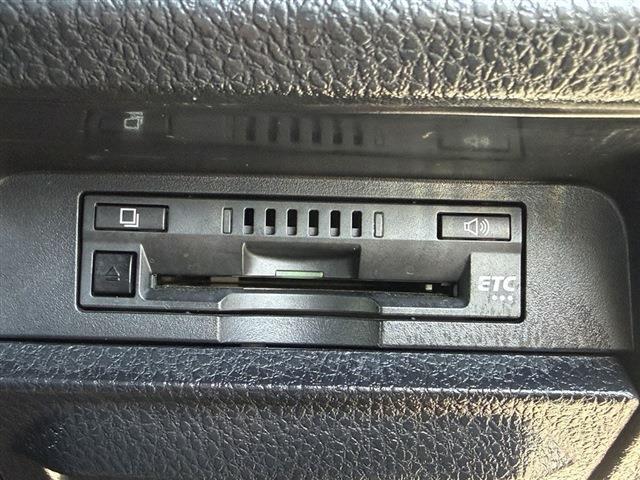 ノア Si ダブルバイビーII 純正7インチナビ Bluetooth バックカメラ 両側パワースライドドア LEDヘッドライト LEDフォグ クリアランスソナー ステアリングスイッチ クルーズコントロール フロアマット スマートキー(30枚目)