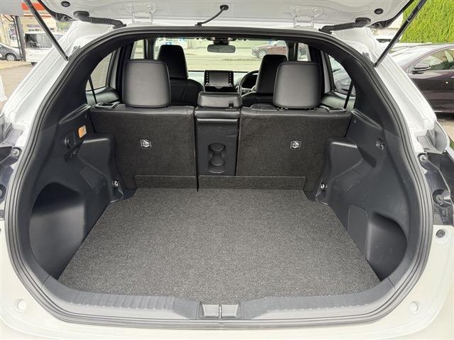 ヤリスクロス Z トヨタセーフティセンス ディスプレイオーディオナビ Bluetooth バックカメラ ETC LEDヘッドライト デイライト ハーフレザーシート パワーシート シートヒーター クリアランスソナー(11枚目)