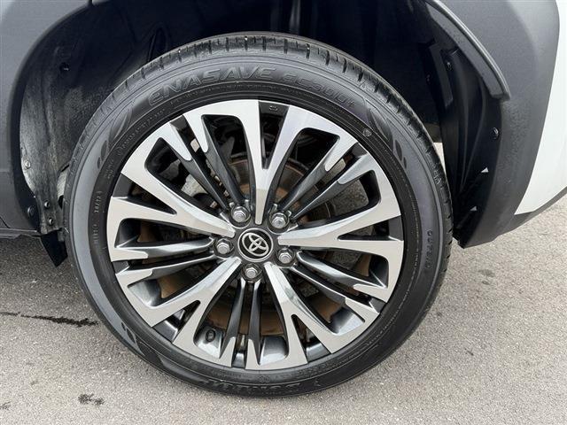 ヤリスクロス Z トヨタセーフティセンス ディスプレイオーディオナビ Bluetooth バックカメラ ETC LEDヘッドライト デイライト ハーフレザーシート パワーシート シートヒーター クリアランスソナー(16枚目)