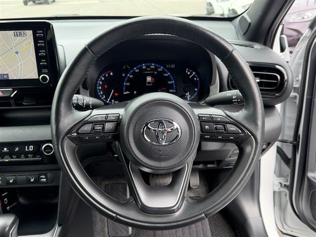 ヤリスクロス Z トヨタセーフティセンス ディスプレイオーディオナビ Bluetooth バックカメラ ETC LEDヘッドライト デイライト ハーフレザーシート パワーシート シートヒーター クリアランスソナー(20枚目)