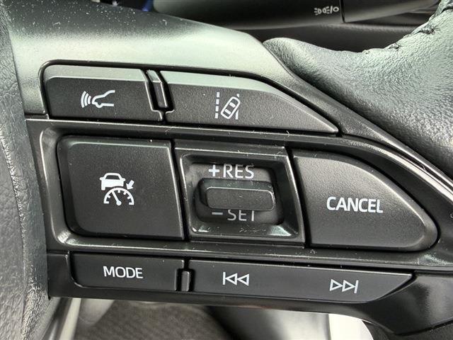 ヤリスクロス Z トヨタセーフティセンス ディスプレイオーディオナビ Bluetooth バックカメラ ETC LEDヘッドライト デイライト ハーフレザーシート パワーシート シートヒーター クリアランスソナー(28枚目)