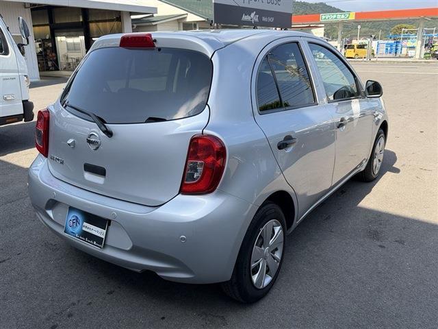 マーチ S 純正7インチナビ TV CD Bluetooth バックカメラ ETC フロアマット 電動格納ミラー キーレスキー スペアキー スペアタイヤ(8枚目)