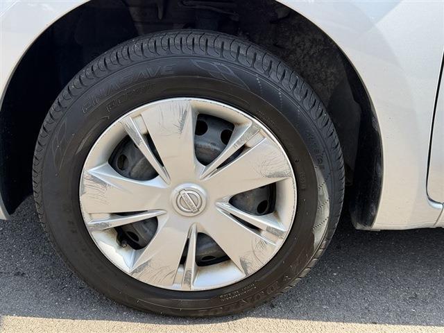 マーチ S 純正7インチナビ TV CD Bluetooth バックカメラ ETC フロアマット 電動格納ミラー キーレスキー スペアキー スペアタイヤ(17枚目)