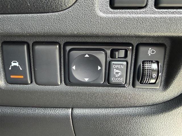 マーチ S 純正7インチナビ TV CD Bluetooth バックカメラ ETC フロアマット 電動格納ミラー キーレスキー スペアキー スペアタイヤ(29枚目)