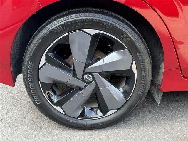 オーラ G 純正ディスプレイオーディオナビ TV Bluetooth 全周囲カメラ レザーシート LEDヘッドライト LEDフォグ 純正17インチAW クリアランスソナー ステアリングスイッチ フロアマット(15枚目)