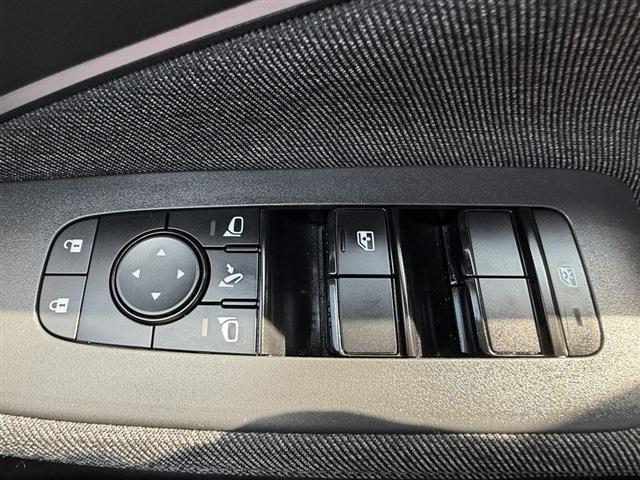 オーラ G 純正ディスプレイオーディオナビ TV Bluetooth 全周囲カメラ レザーシート LEDヘッドライト LEDフォグ 純正17インチAW クリアランスソナー ステアリングスイッチ フロアマット(37枚目)