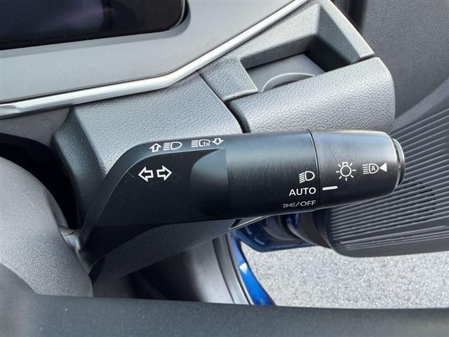 ノート Ｘ　純正９インチナビ　ＴＶ　Ｂｌｕｅｔｏｏｔｈ　ＣＤ　全周囲カメラ　ＥＴＣ　クリアランスソナー　ステアリングスイッチ　デジタルインナーミラー　電動格納ミラー　フロアマット　スマートキー　スペアキー（31枚目）