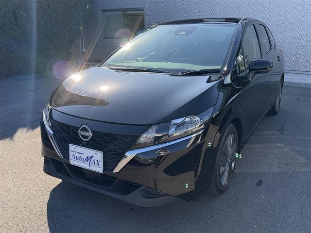 ノート Ｘ　純正９インチナビ　ＴＶ　Ｂｌｕｅｔｏｏｔｈ　ＣＤ　全周囲カメラ　ＥＴＣ　クリアランスソナー　ステアリングスイッチ　デジタルインナーミラー　フロアマット　スマートキー　スペアキー（4枚目）